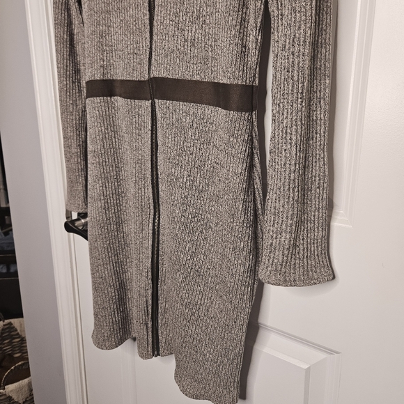 ASTARS Women's Manhattan Zip Dress in Mocha Rib NWT - Picture 6 of 8